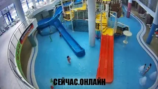 Веб-камера аквапарка «Аквамир»: детский городок «Акваплей» 📺 Прямо сейчас смотреть онлайн