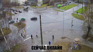 Веб-камера на перекрёстке Ленинградская — Октябрьский, Петрозаводск 📺 Прямо сейчас смотреть онлайн