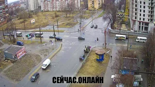 Веб-камера с видом на перекрёсток Невского - Калинина в Петрозаводске 📺 Прямо сейчас смотреть онлайн