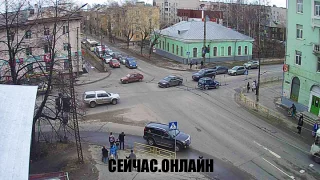 Веб-камера на перекрёстке Невского — Правды 📺 Прямо сейчас смотреть онлайн