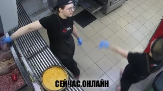 Онлайн трансляция в пиццерии «ПиццаФабрика» на Устюженской улице, Череповец